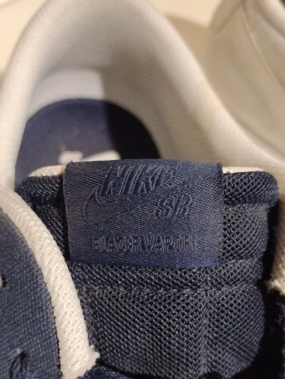 Men's Nike SB Zoom Navy and White Low-Top Canvas Sneakers